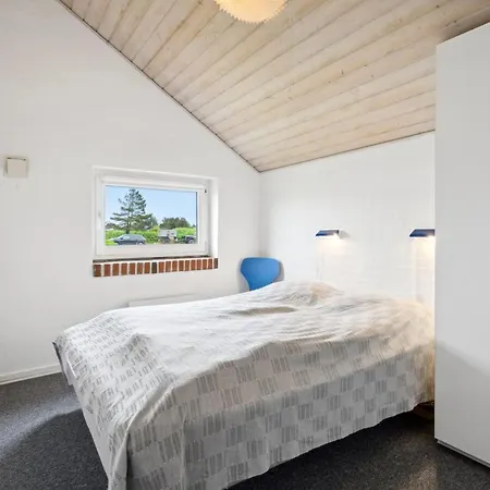 Holiday home Mari - 400m From The Sea In Western Jutland By Interhome *
